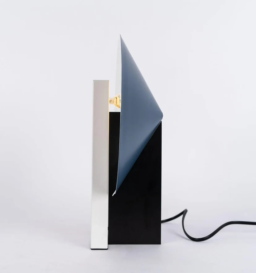 Orbe Table Lamp - NexioPick