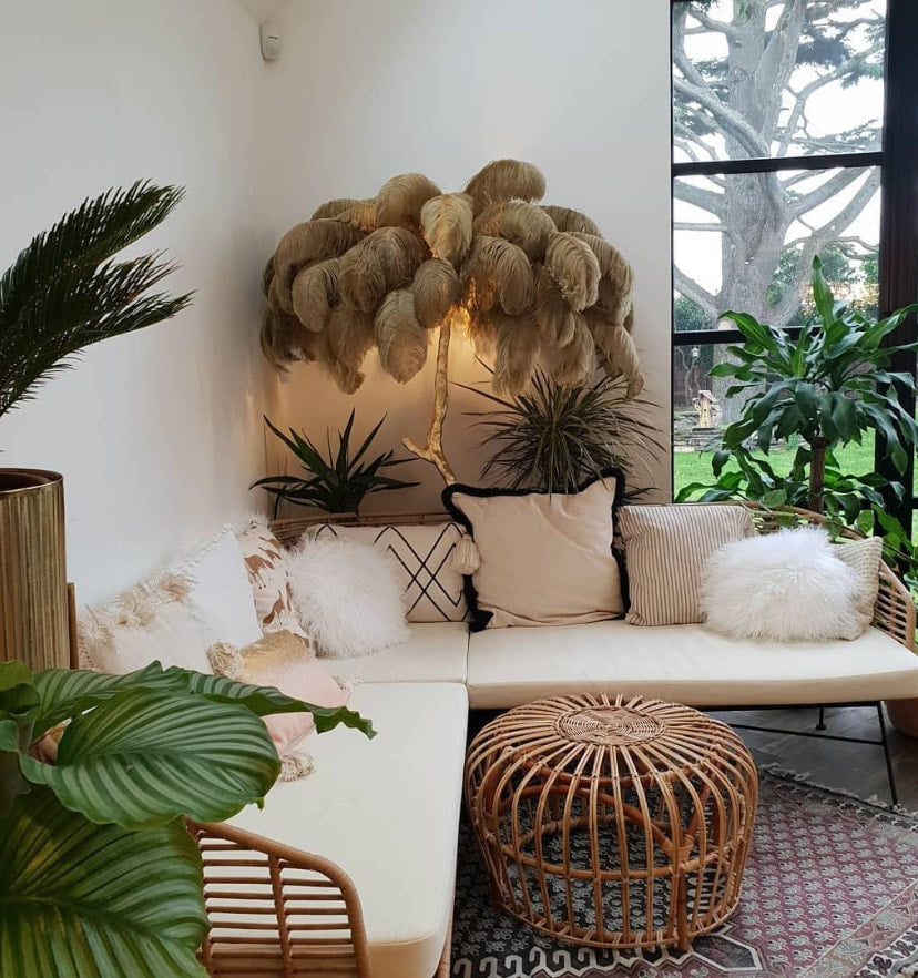 Ostrich Feather Brass Floor Lamp - NexioPick