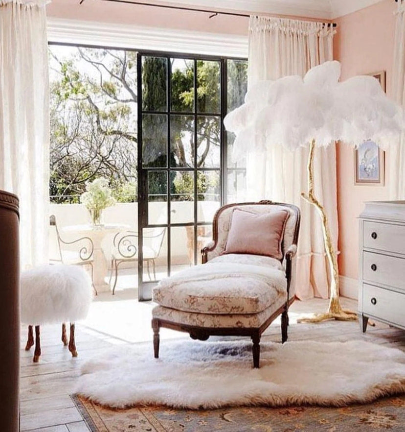 Ostrich Feather Brass Floor Lamp - NexioPick