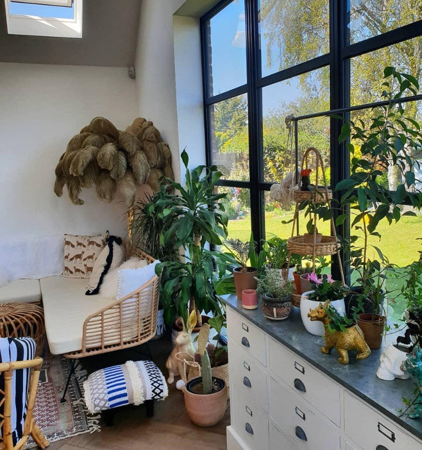 Ostrich Feather Brass Floor Lamp - NexioPick