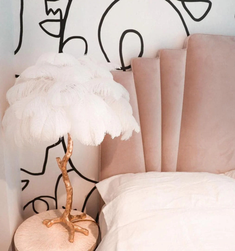 Ostrich Feather Table Lamp - NexioPick