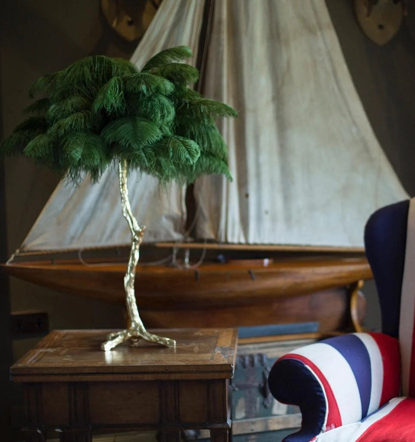 Ostrich Feather Table Lamp - NexioPick