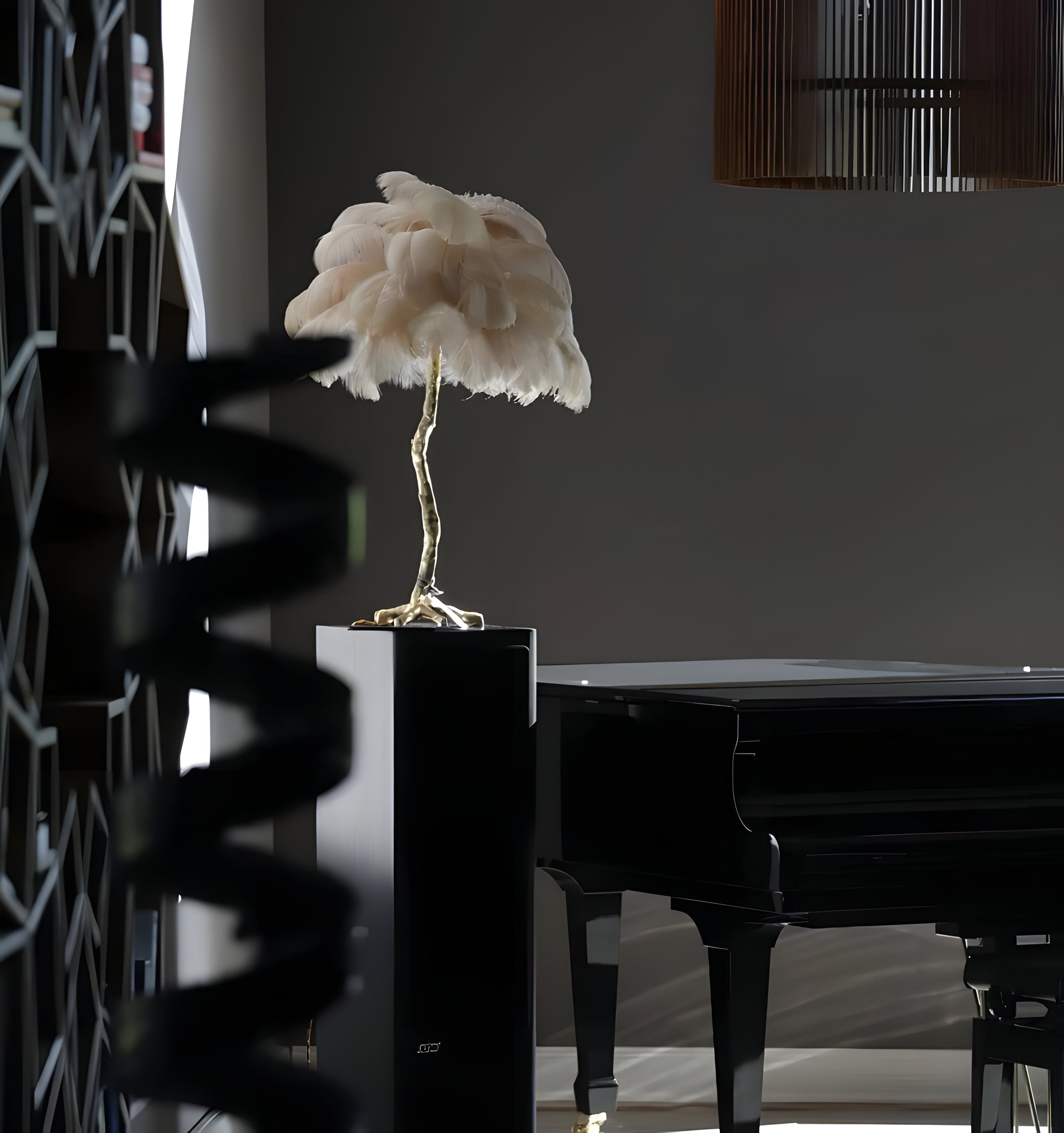 Ostrich Feather Table Lamp - NexioPick