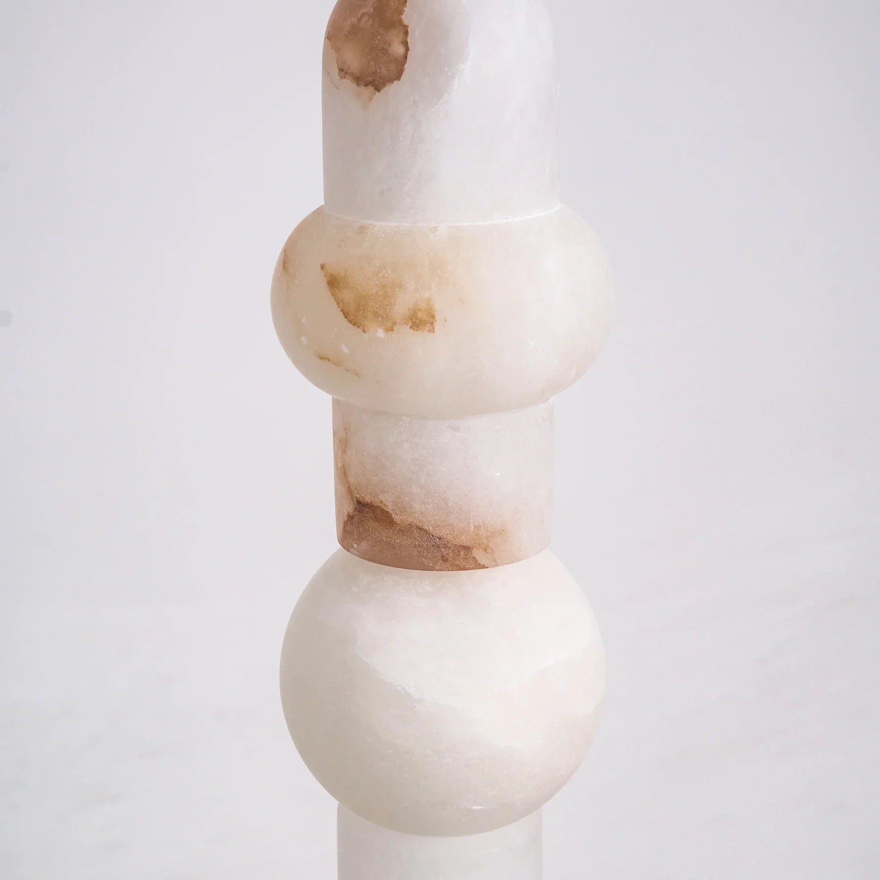 Spanish Alabaster Floor Lamp - NexioPick