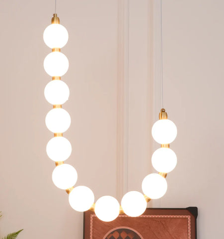 Pearl Necklace Chandelier - NexioPick