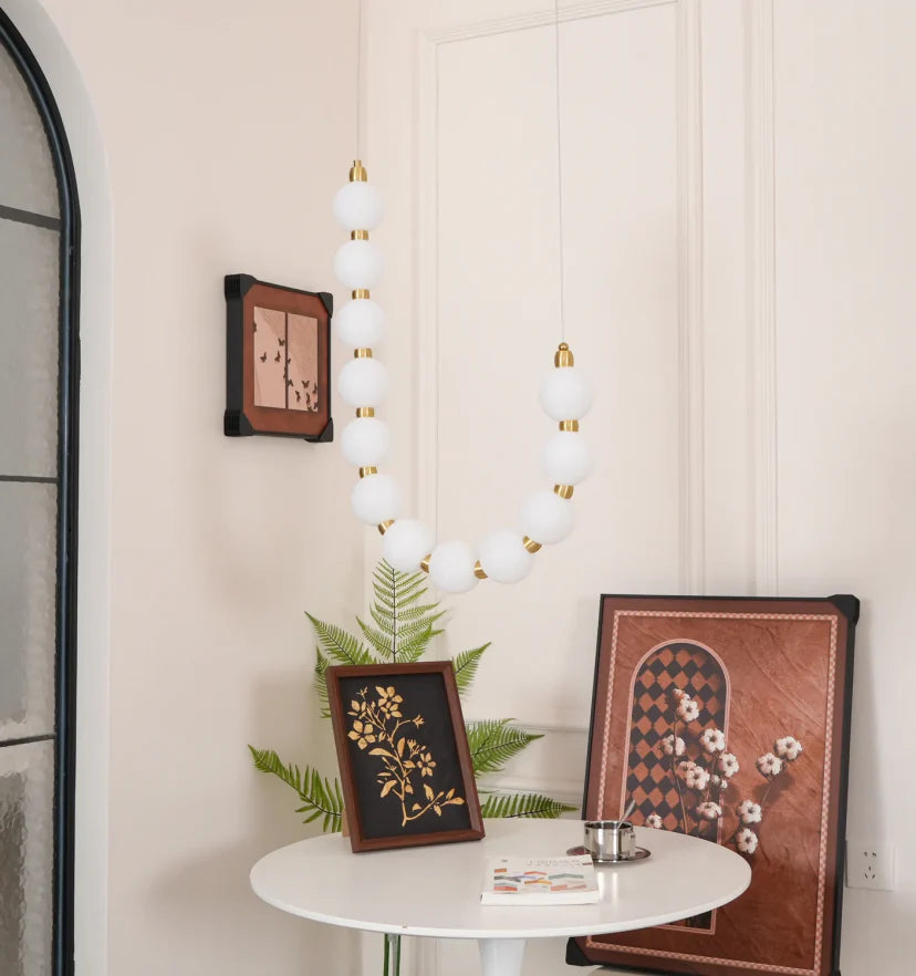 Pearl Necklace Chandelier - NexioPick