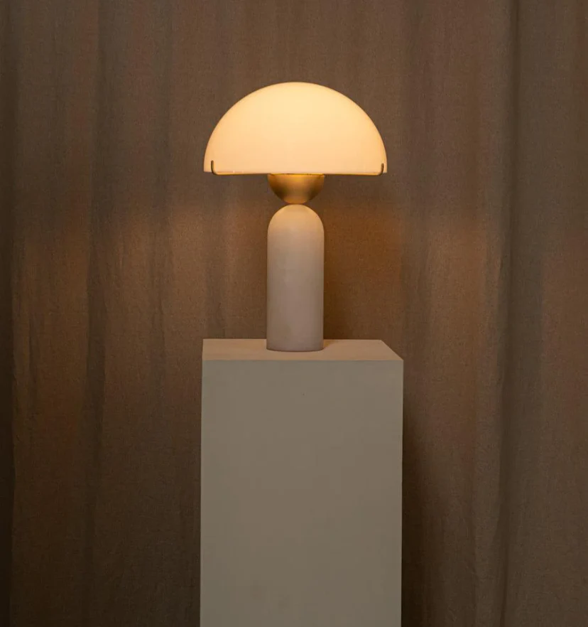Peono Alabaster Table Lamp - NexioPick
