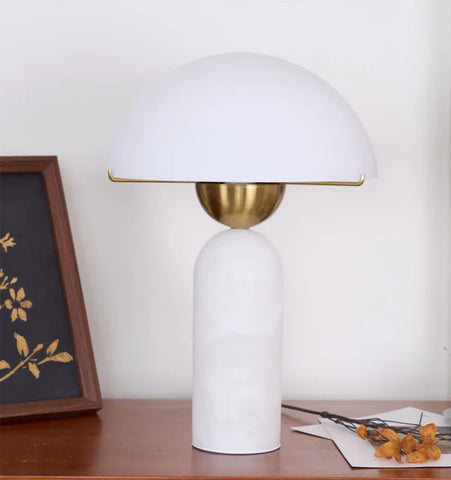 Peono Alabaster Table Lamp - NexioPick