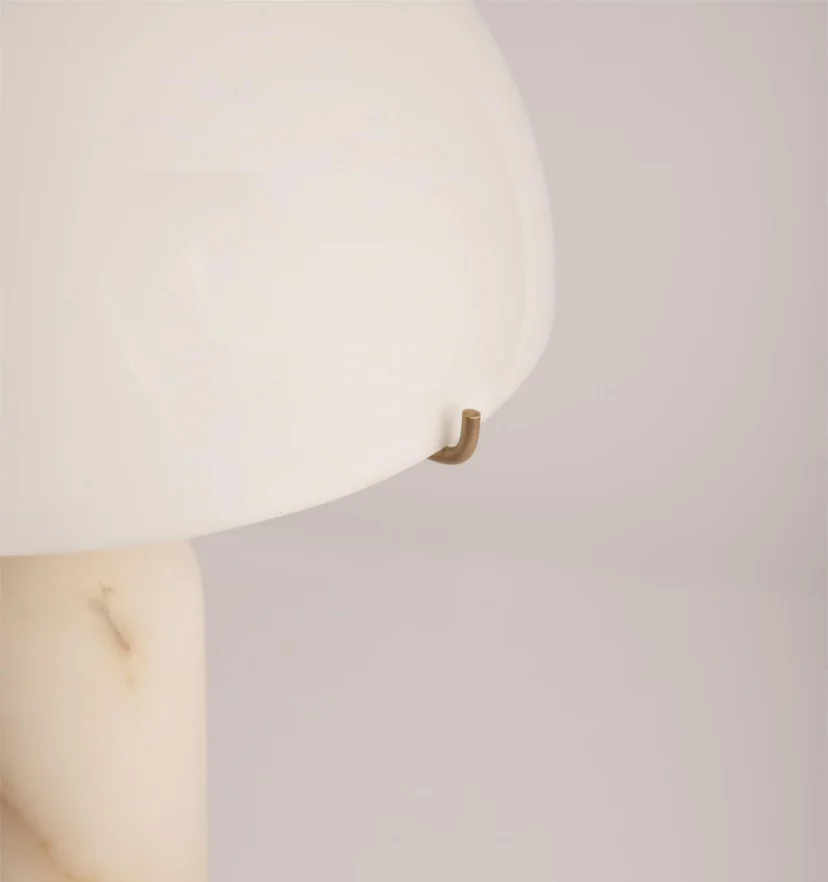 Peono Alabaster Table Lamp - NexioPick