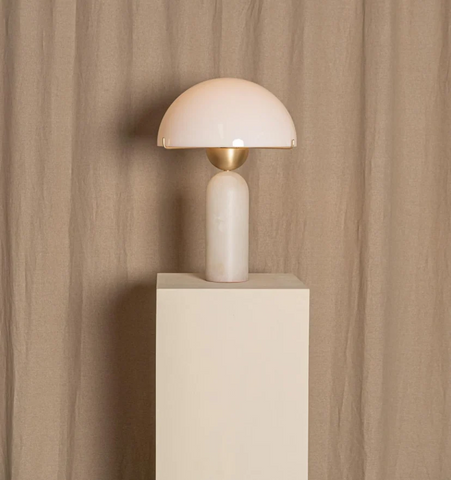 Peono Alabaster Table Lamp - NexioPick
