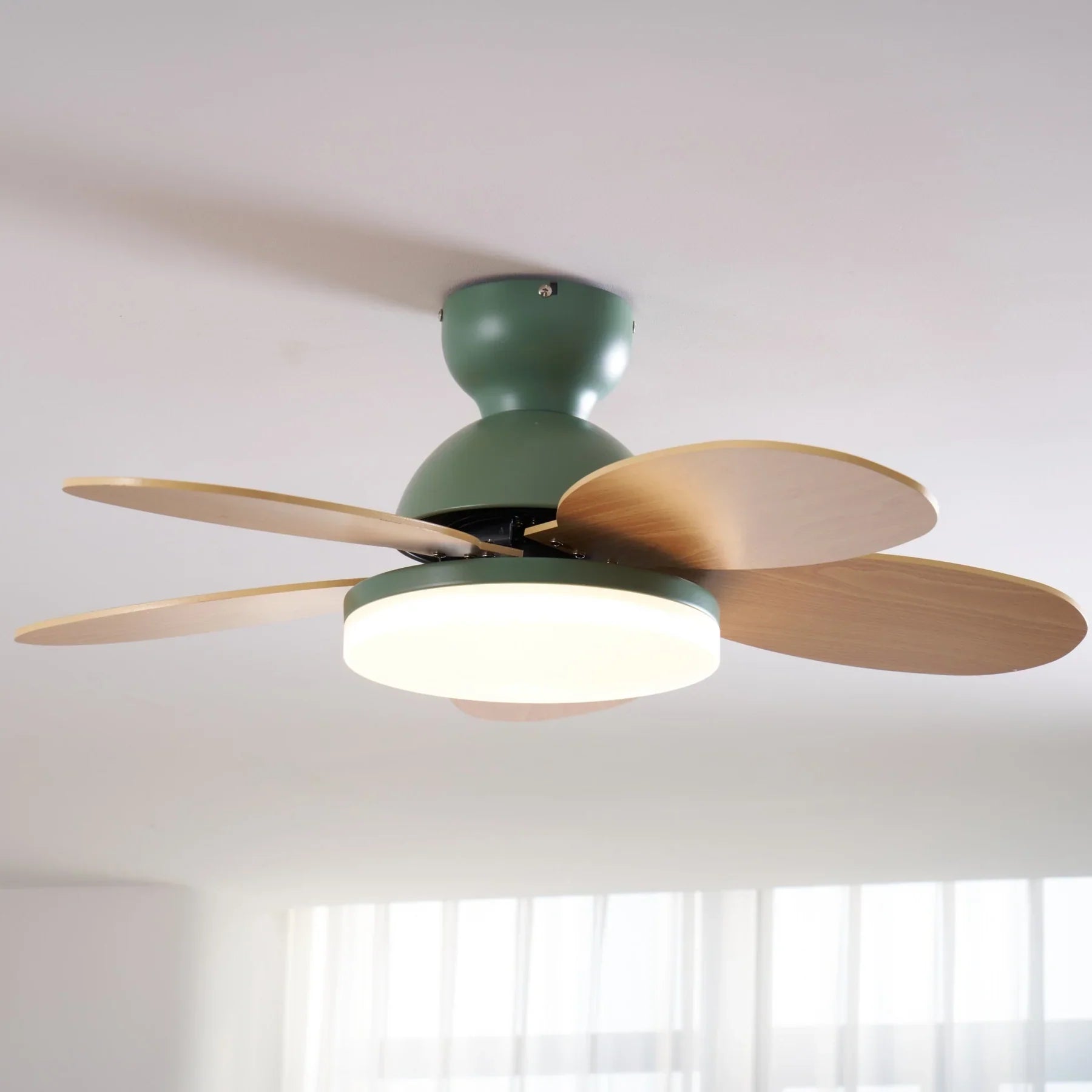 Petalo Ceiling Fan Light - NexioPick