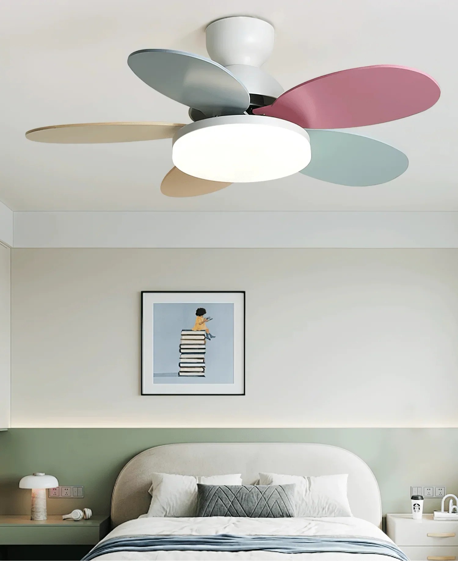 Petalo Ceiling Fan Light - NexioPick