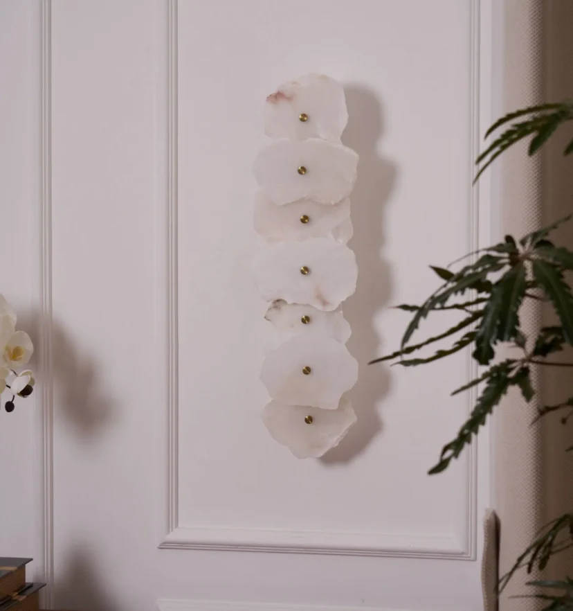 Petra Alabaster Wall Lamp - NexioPick
