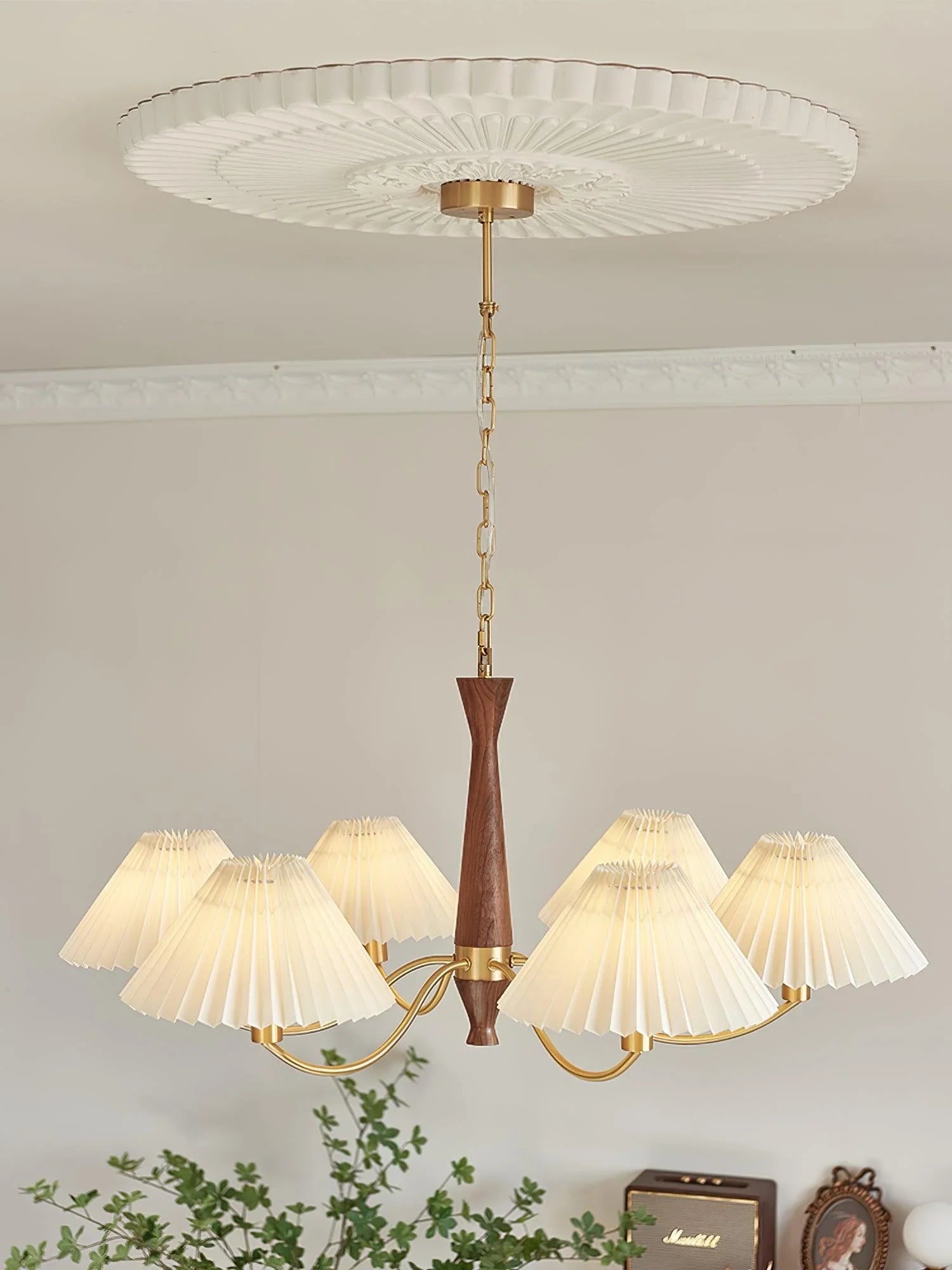 Pleated Chandelier - NexioPick