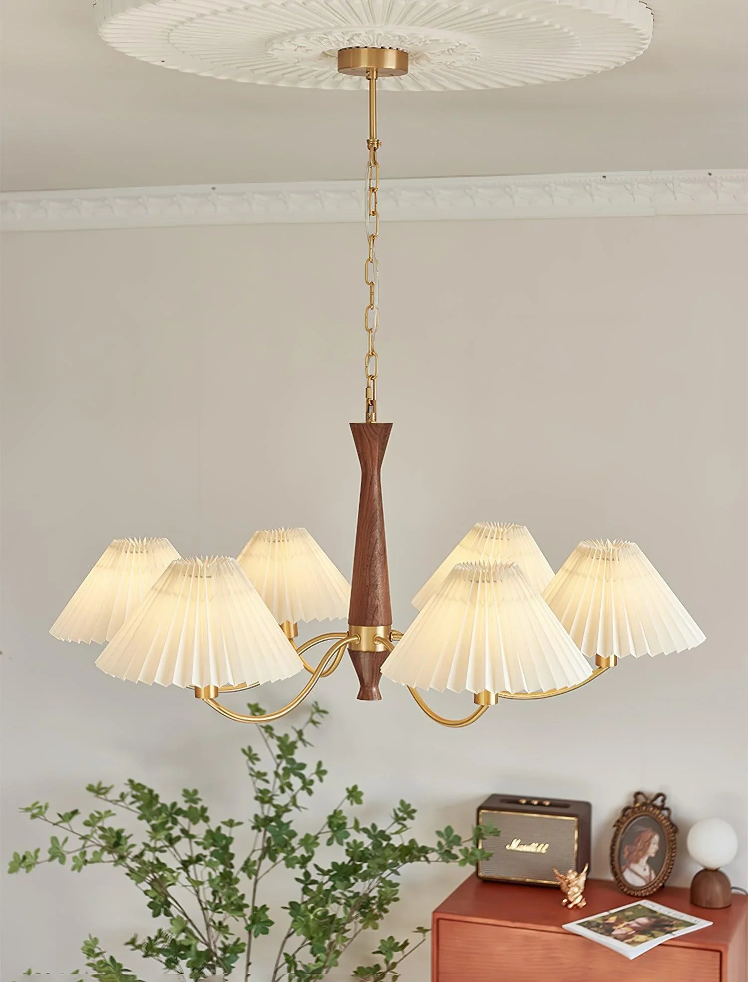 Pleated Chandelier - NexioPick