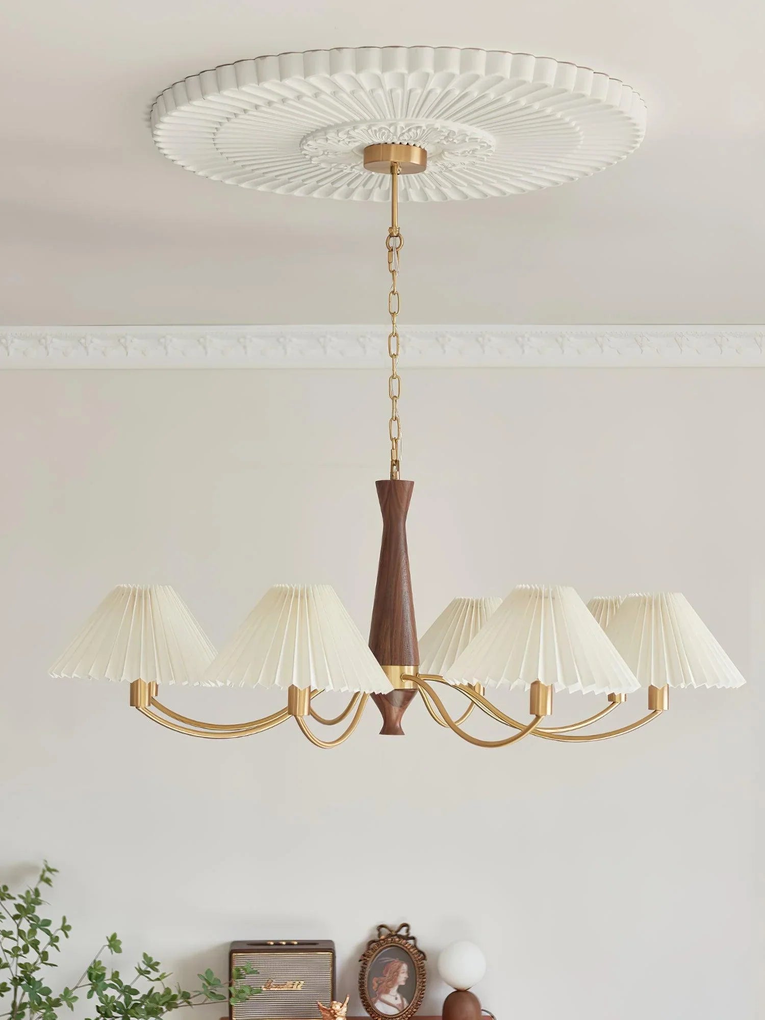 Pleated Chandelier - NexioPick