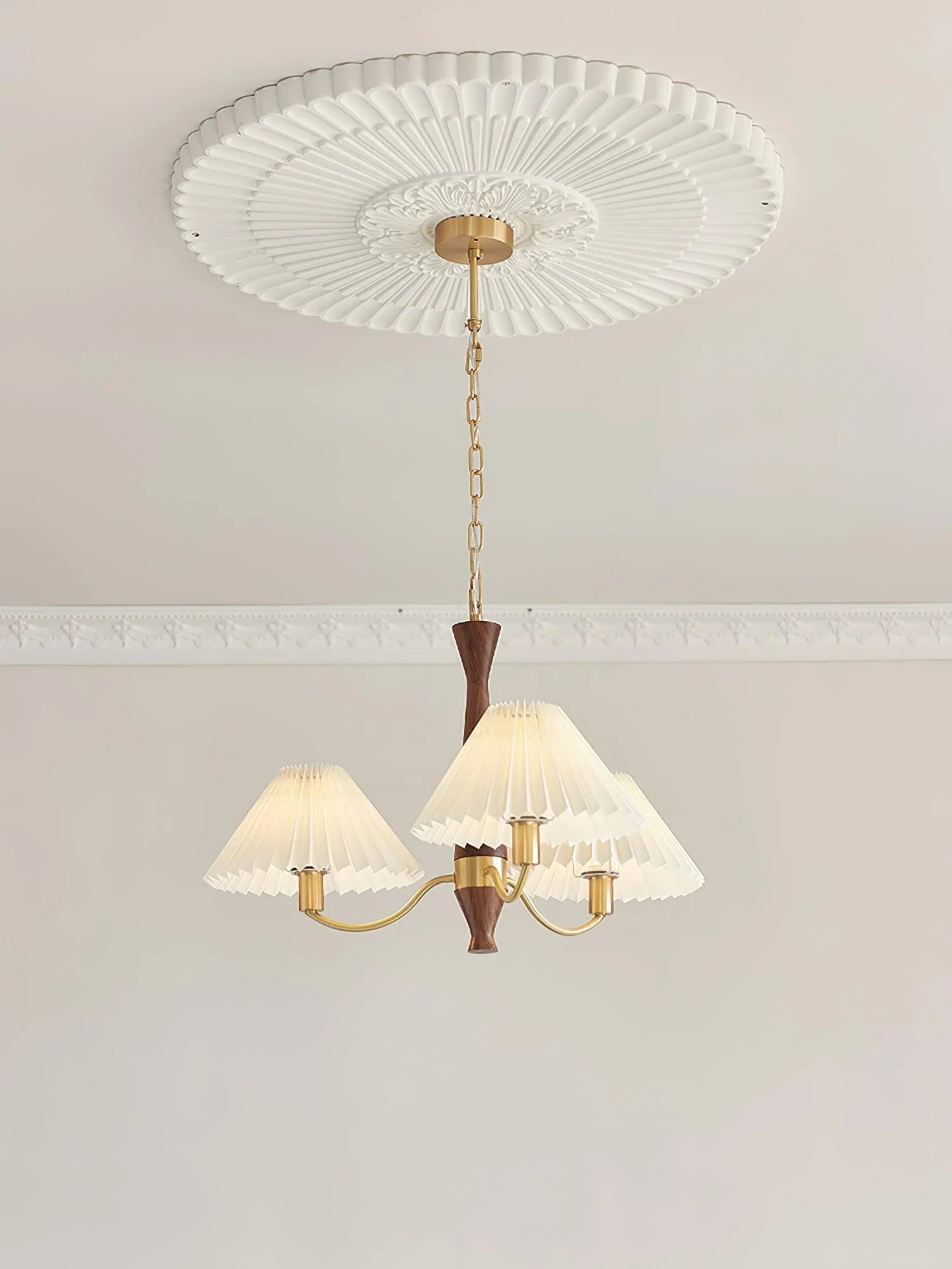 Pleated Chandelier - NexioPick