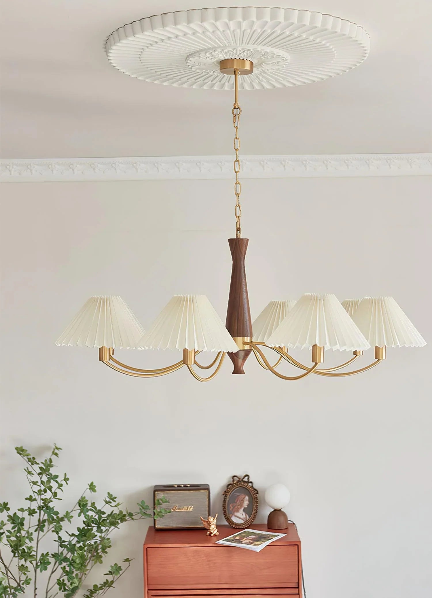 Pleated Chandelier - NexioPick