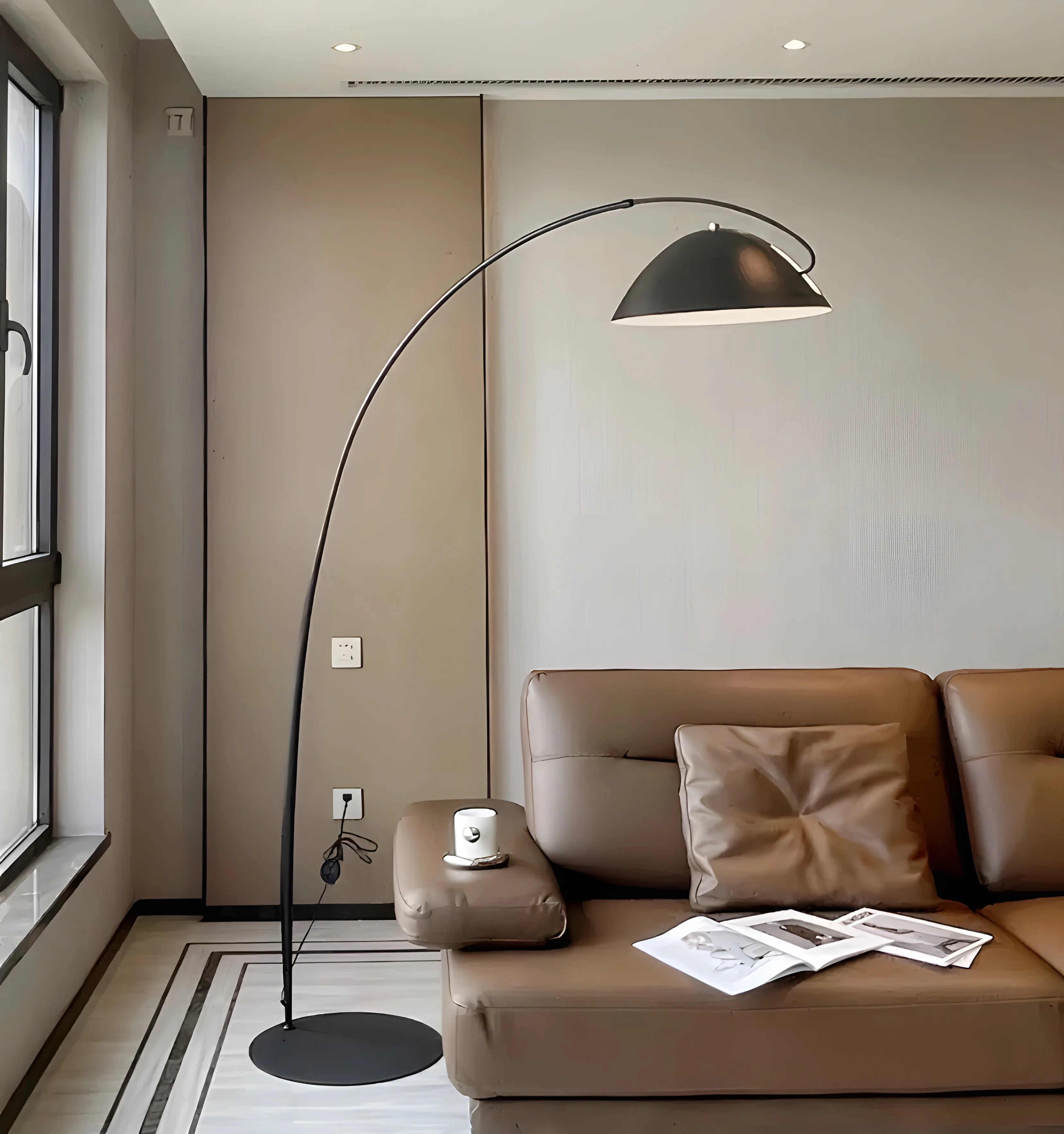 Verse Arc Floor Lamp - NexioPick
