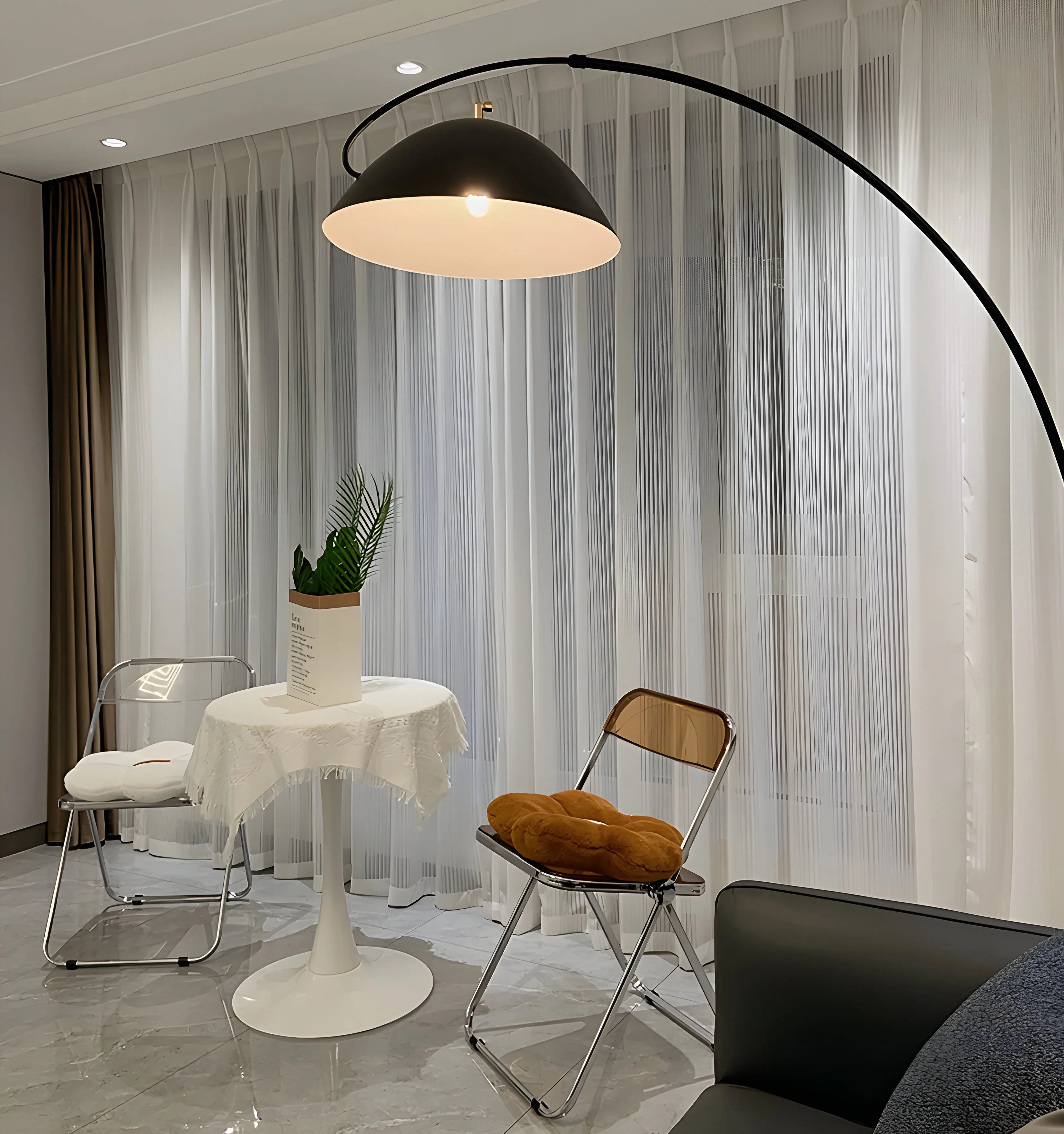 Verse Arc Floor Lamp - NexioPick
