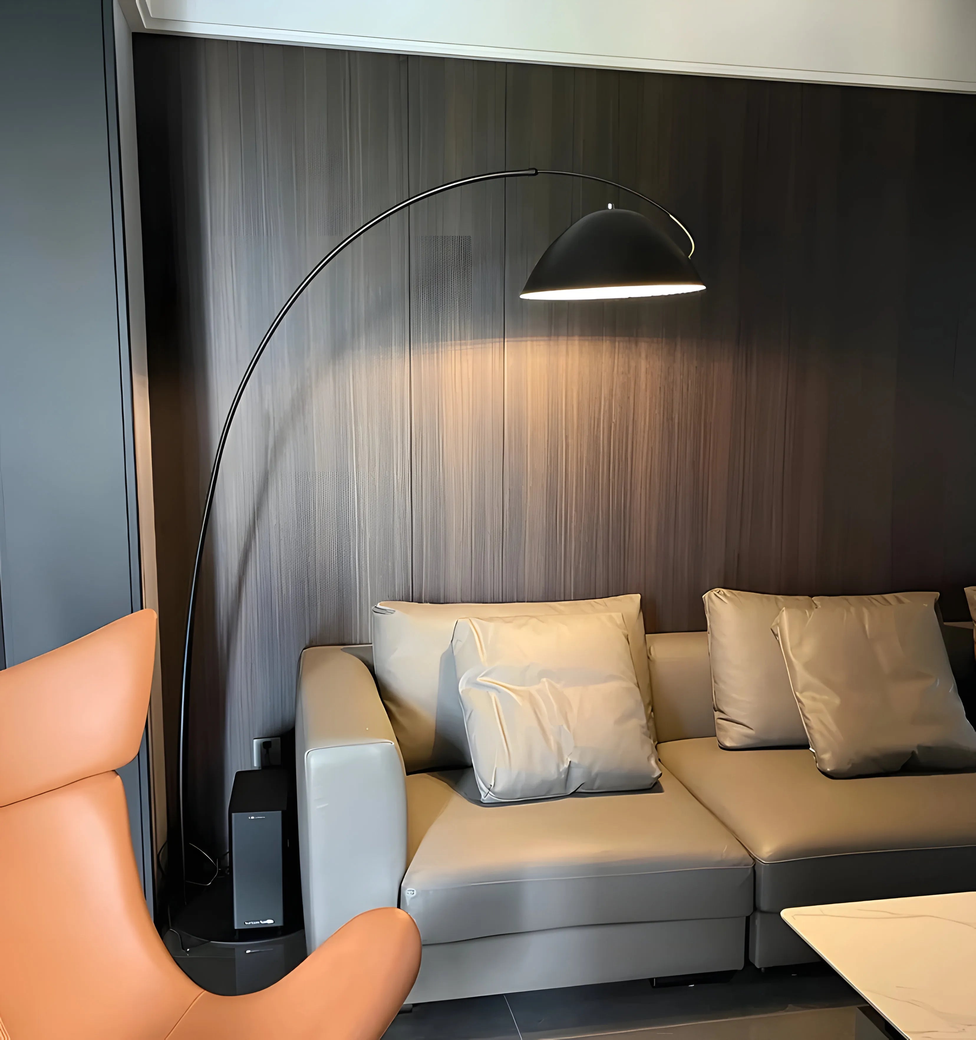 Verse Arc Floor Lamp - NexioPick