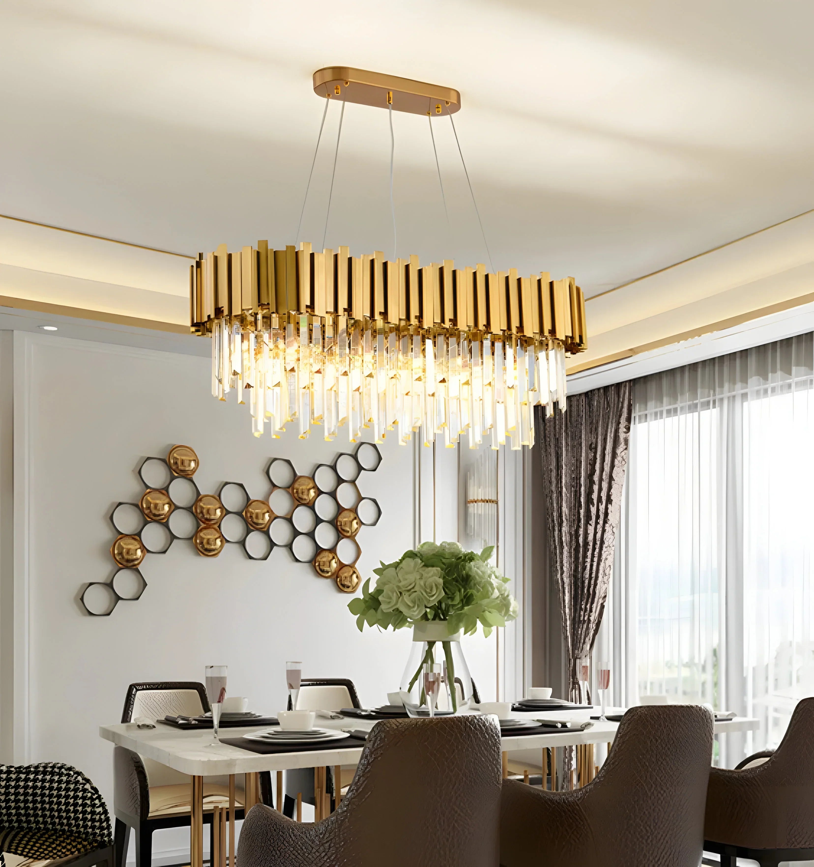 Queen Crystal Chandelier - NexioPick