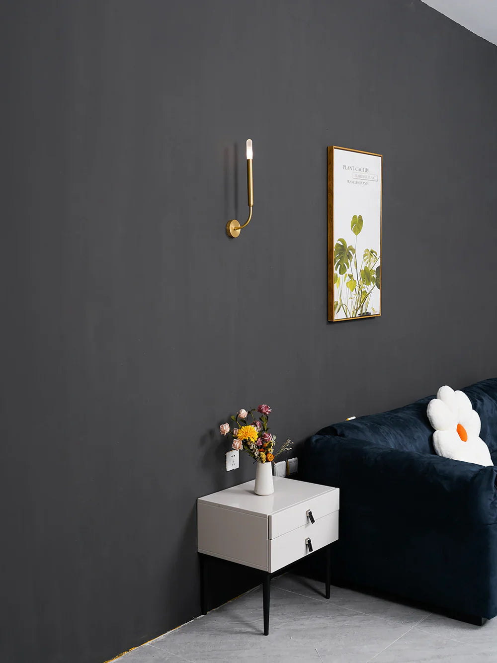 Quenouilles Sconce - NexioPick