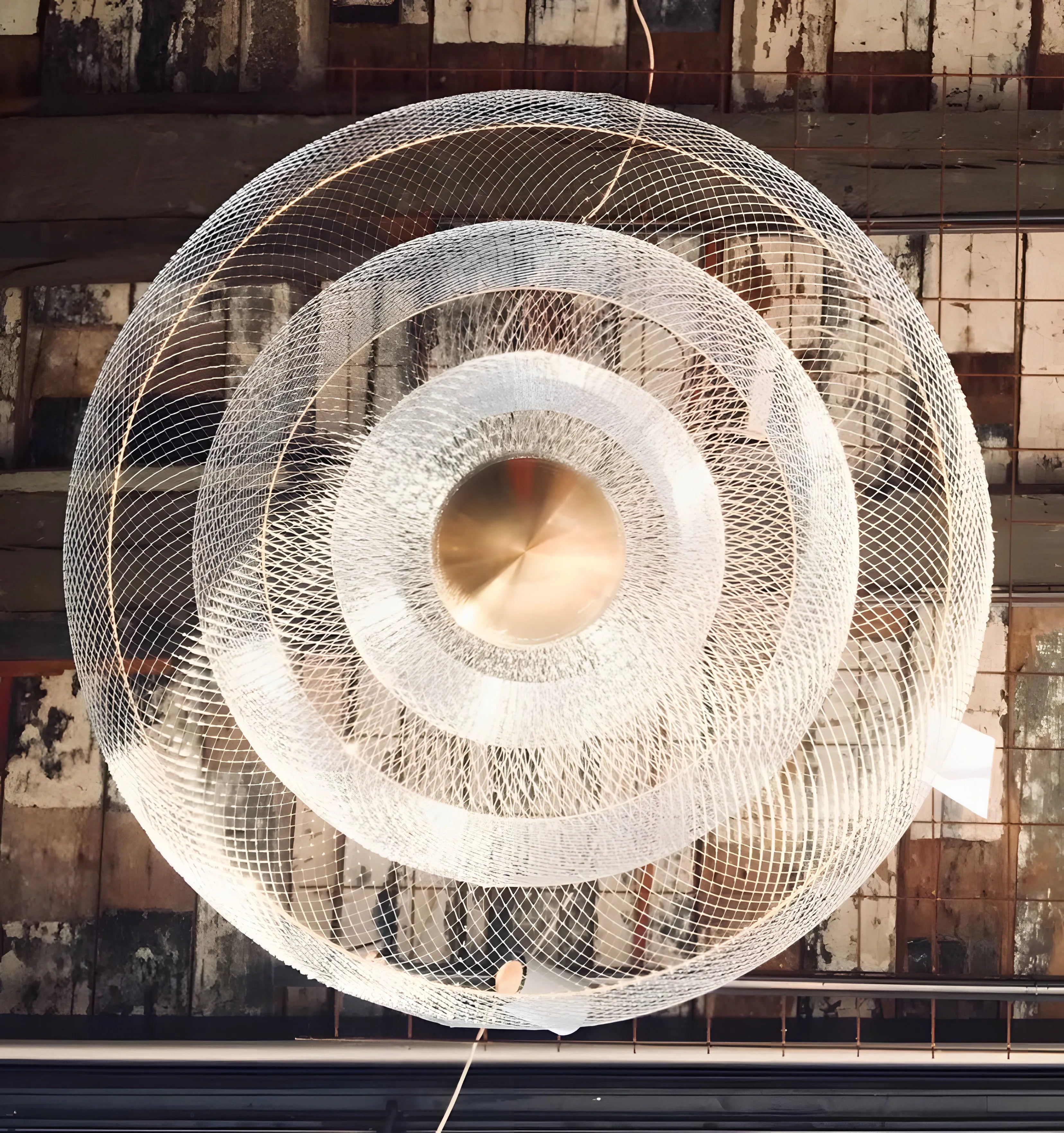 Radiant Wirework Pendant Lamp - NexioPick