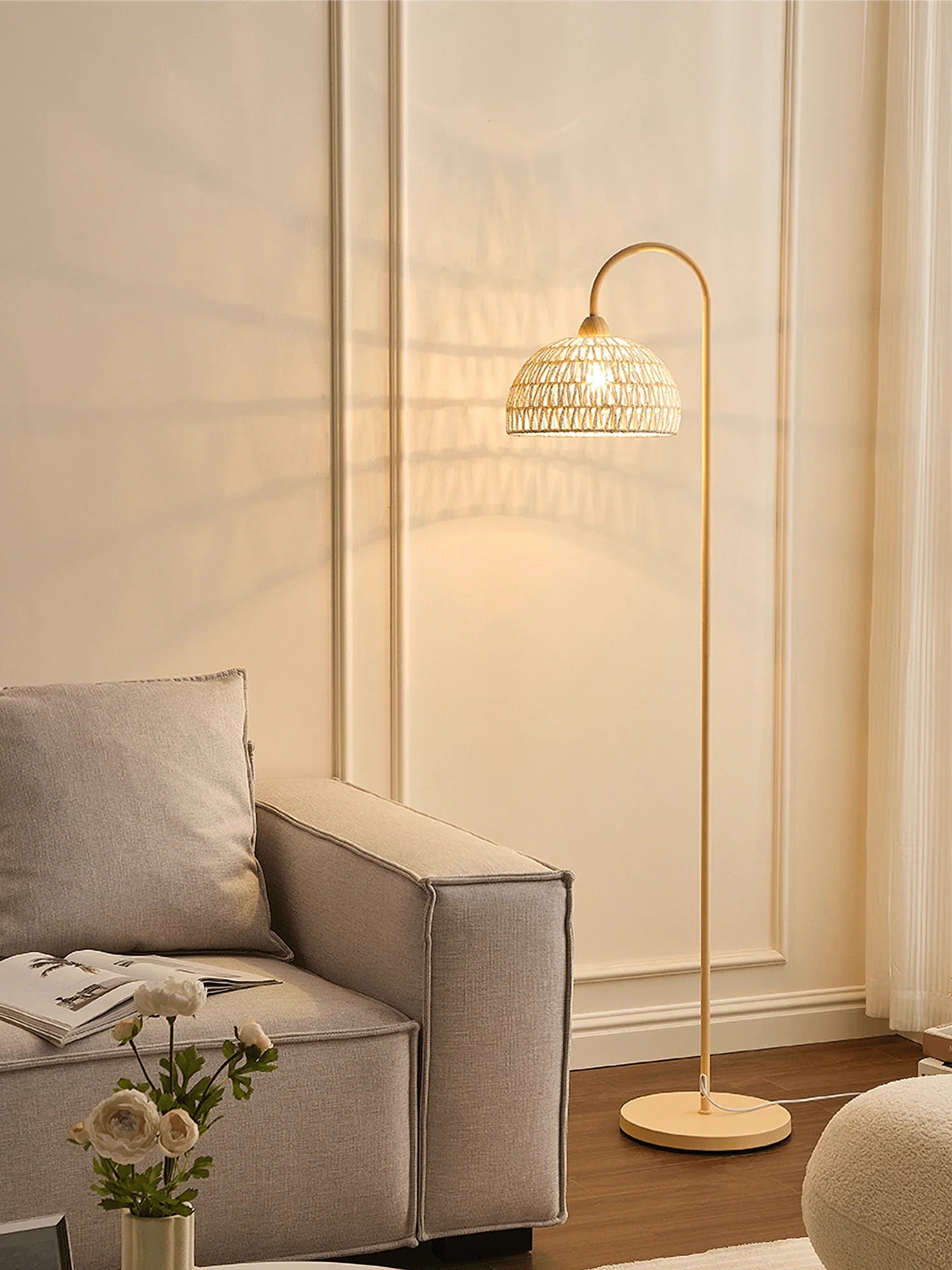 Rattan Arch Floor Lamp - NexioPick