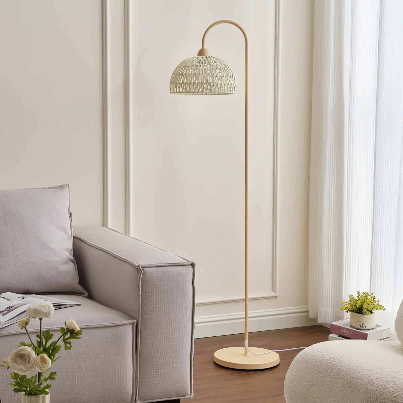 Rattan Arch Floor Lamp - NexioPick