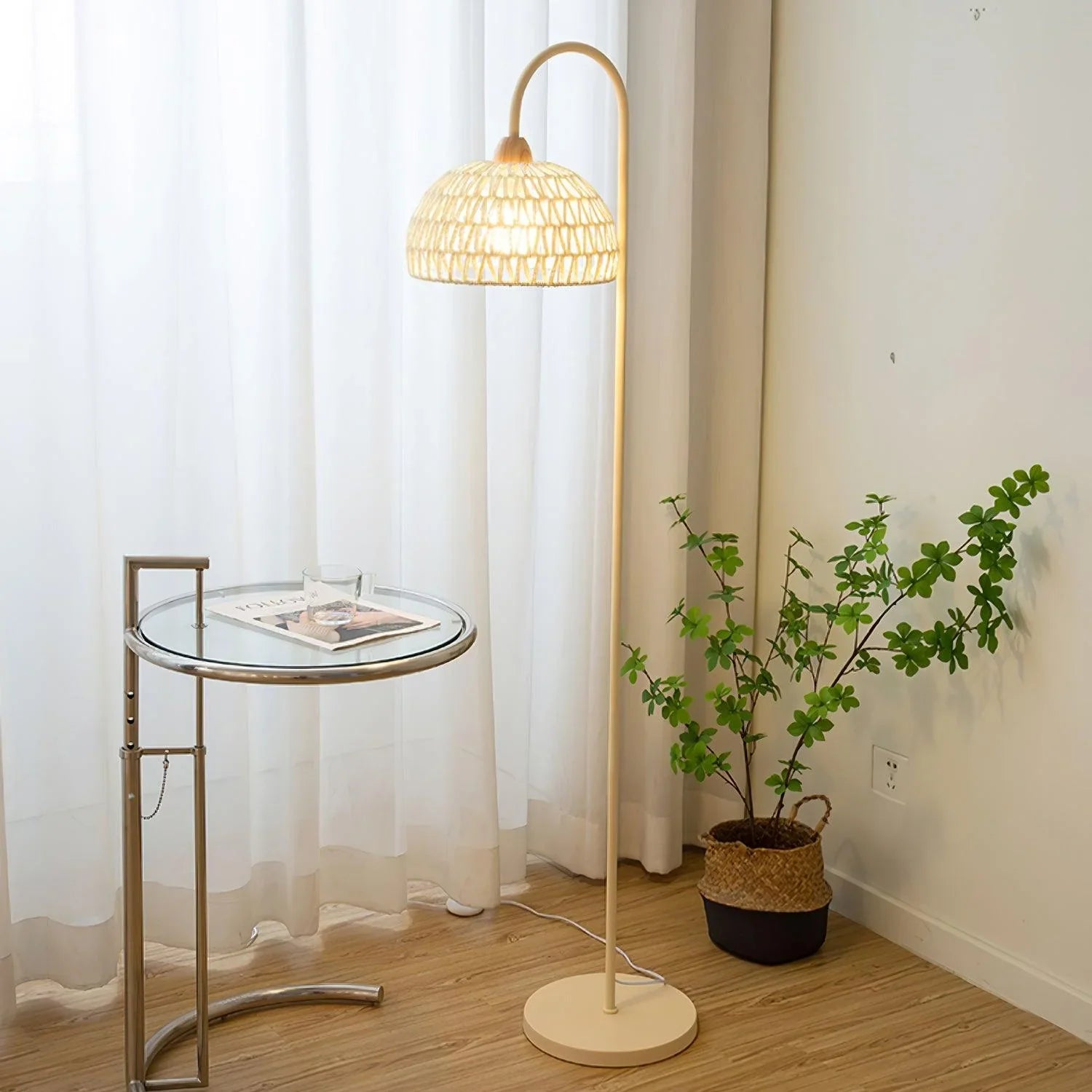 Rattan Arch Floor Lamp - NexioPick