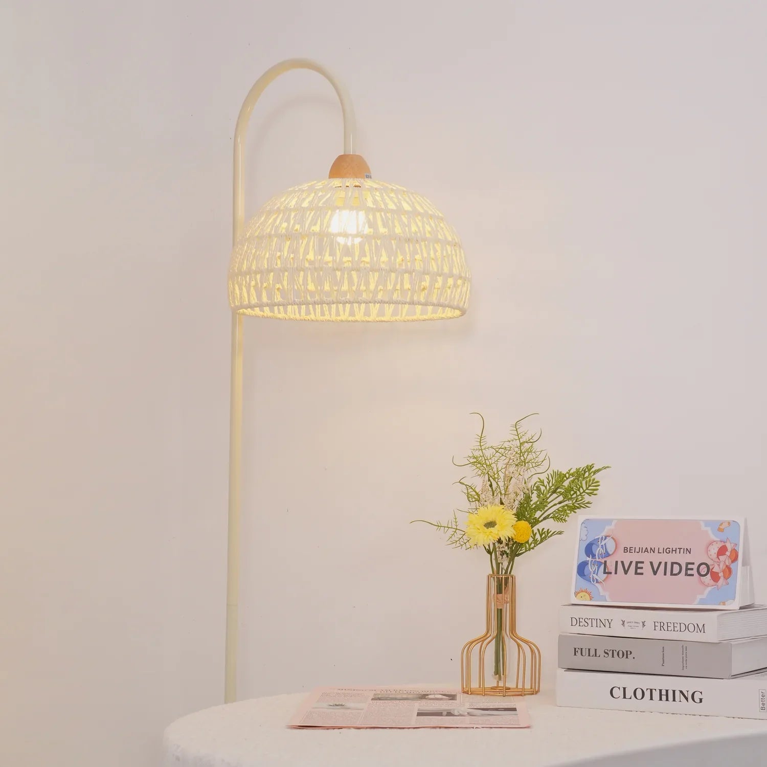 Rattan Arch Floor Lamp - NexioPick