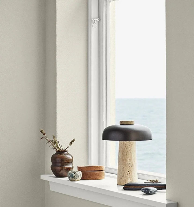 Reverse Table Lamp - NexioPick