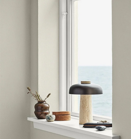 Reverse Table Lamp - NexioPick