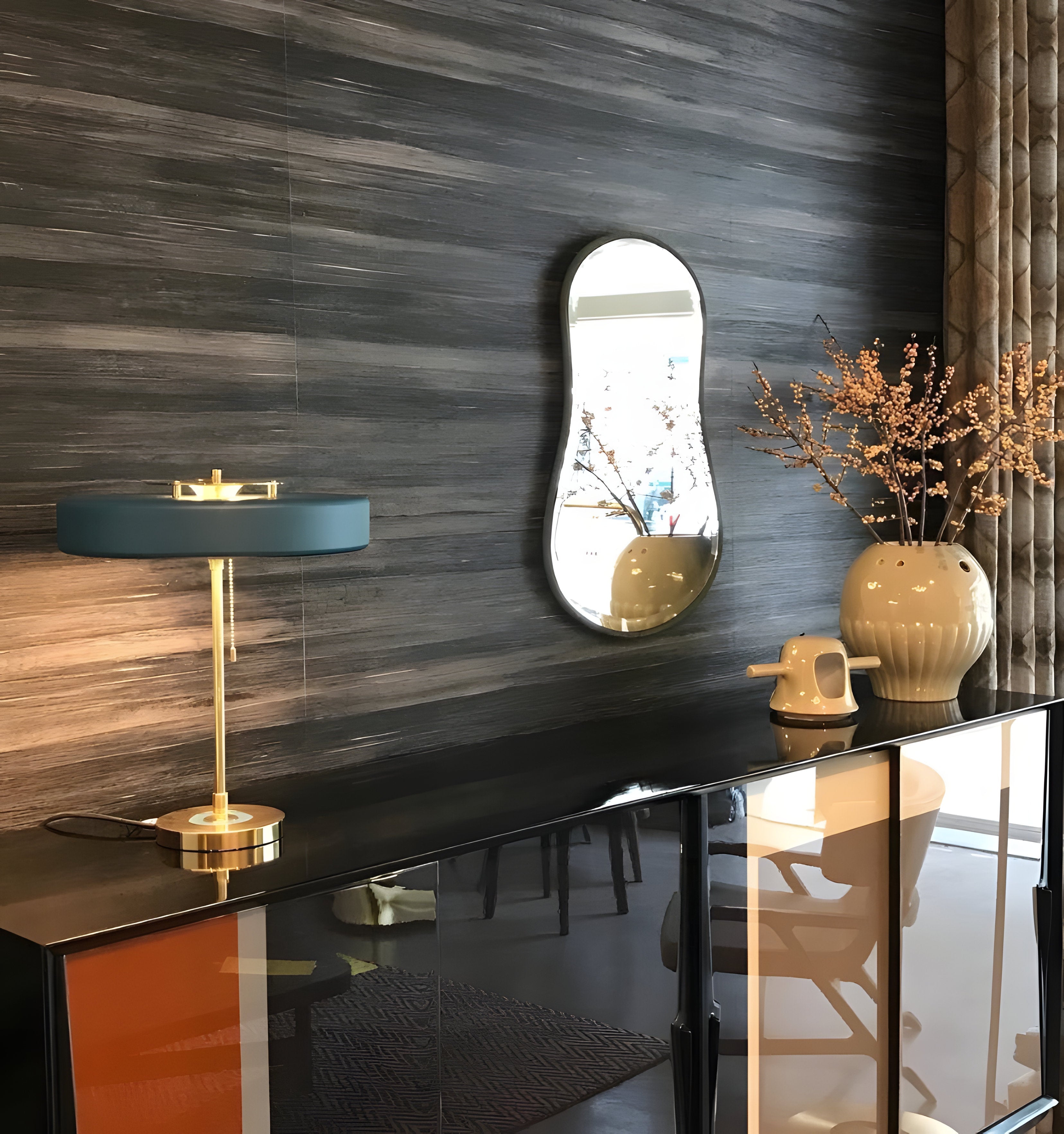 Revolve Table Lamp - NexioPick