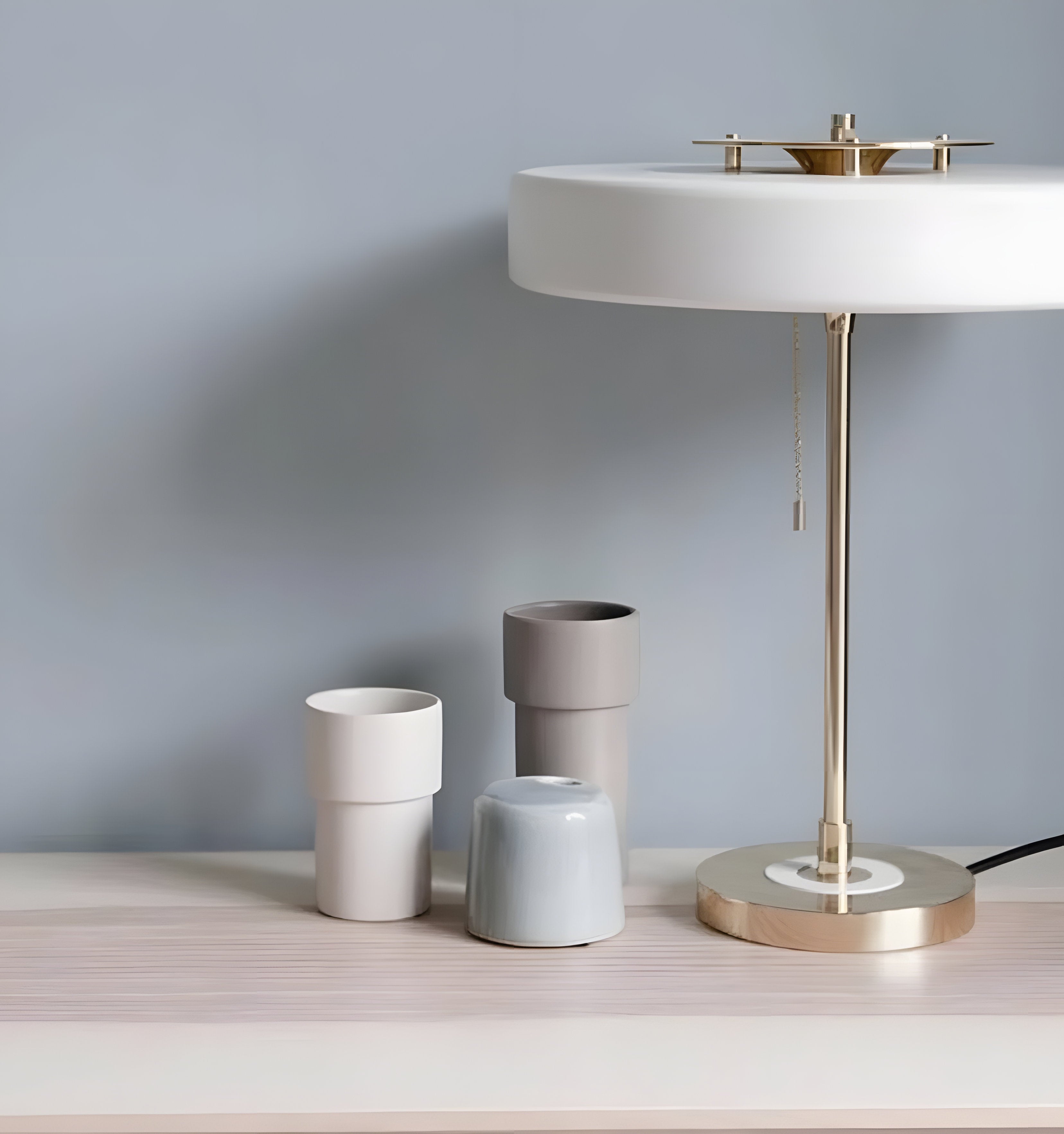 Revolve Table Lamp - NexioPick