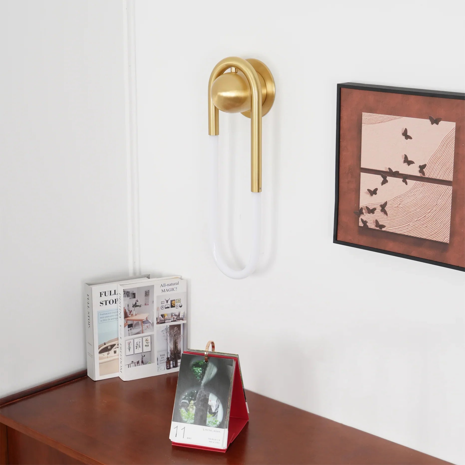 Rudi Loop Wall Lamp - NexioPick