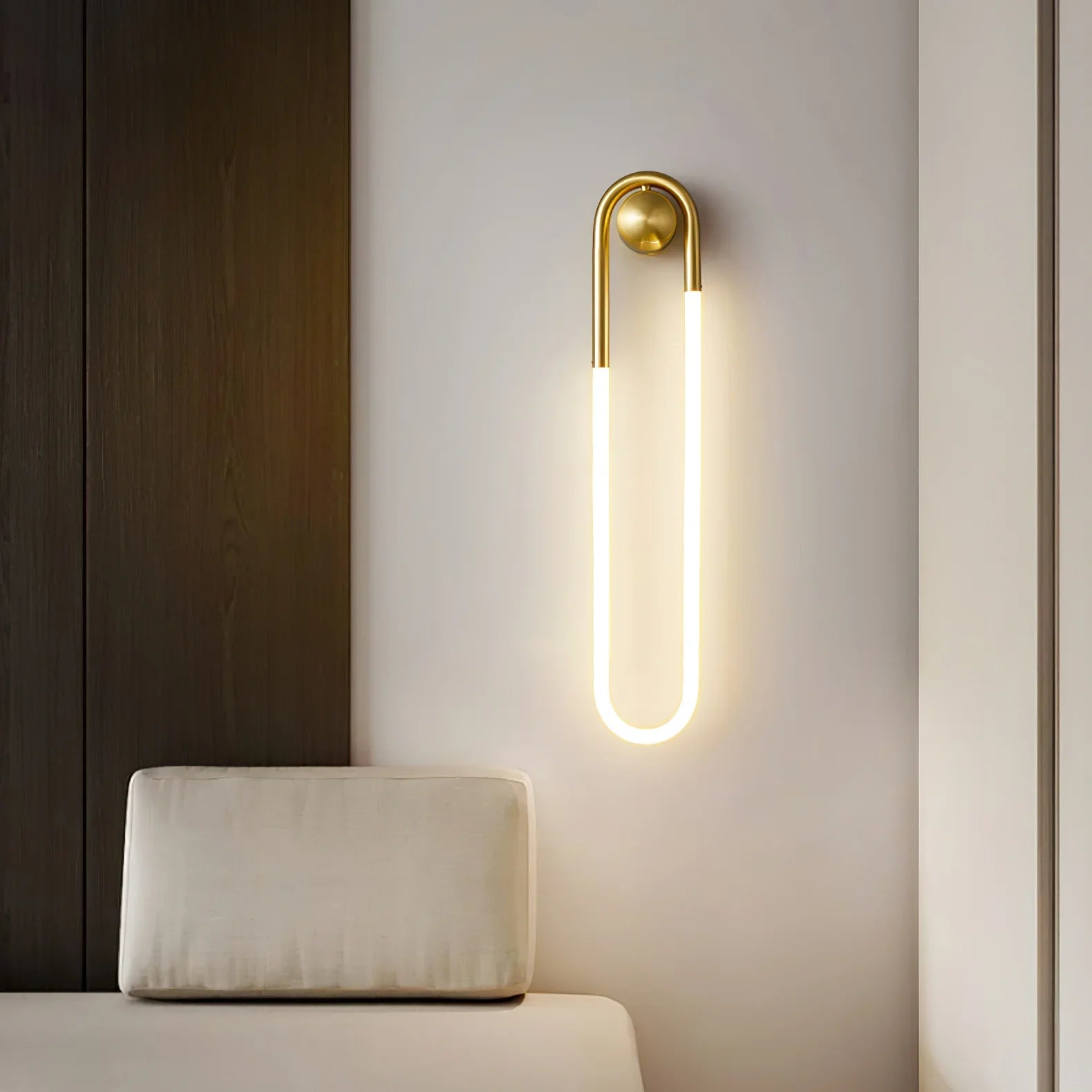 Rudi Loop Wall Lamp - NexioPick