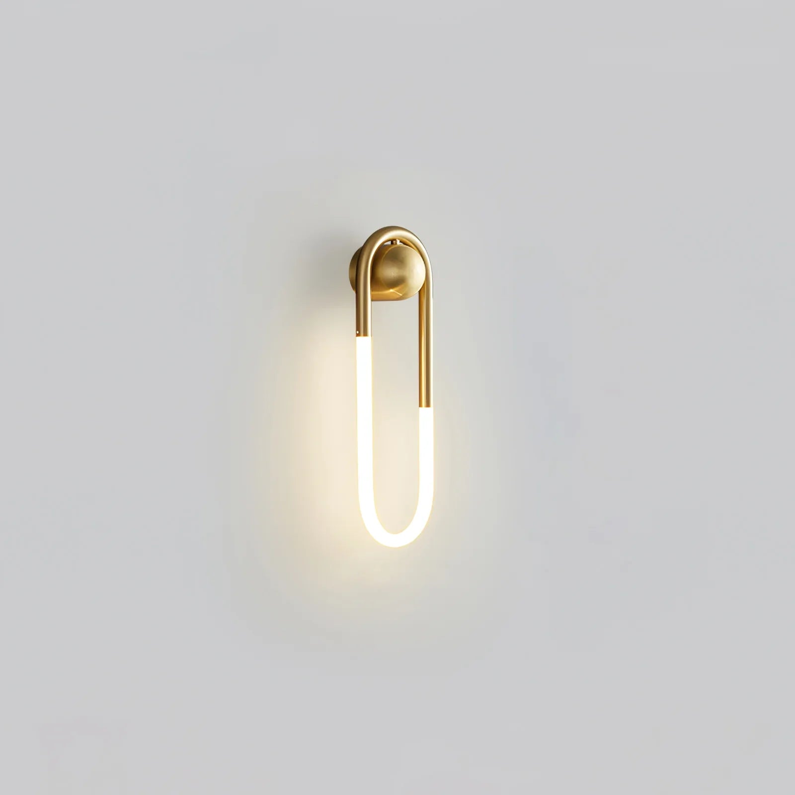 Rudi Loop Wall Lamp - NexioPick