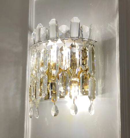Serena Crystal Wall Lamp - NexioPick