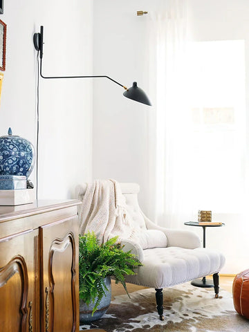 Serge Mouille Wall Lamp - NexioPick