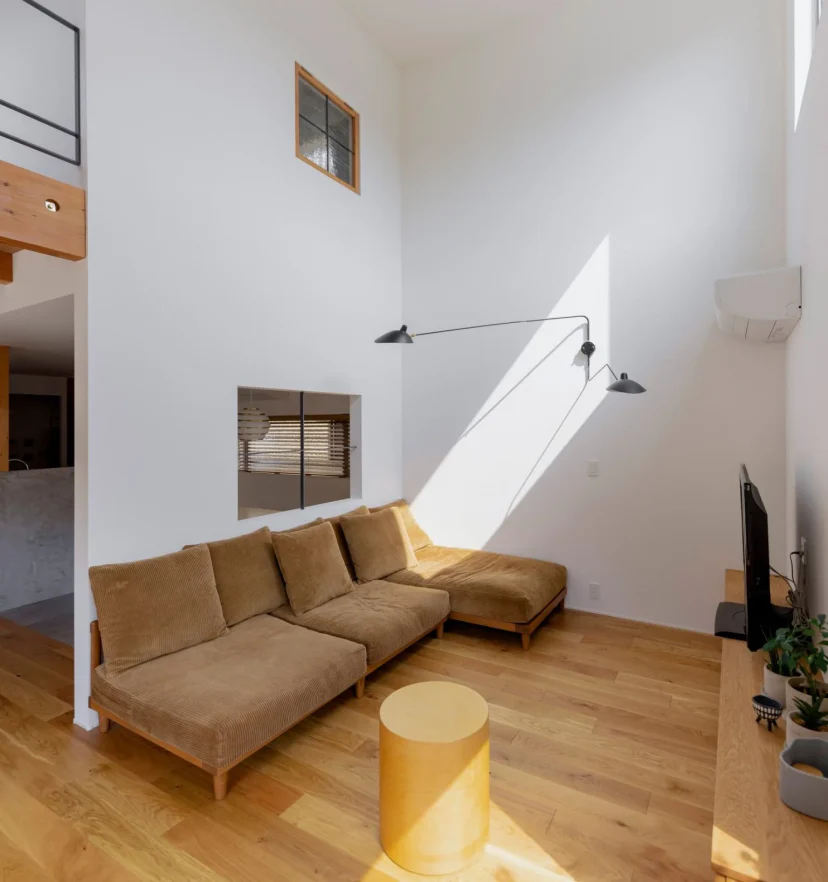 Serge Mouille Wall Lamp - NexioPick