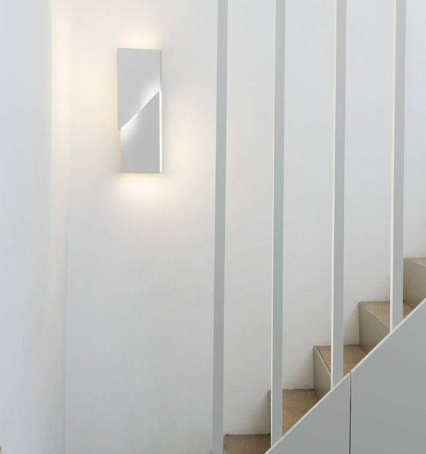 Shadows Wall Lamp - NexioPick