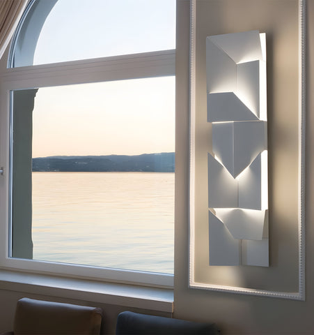 Shadows Wall Lamp - NexioPick