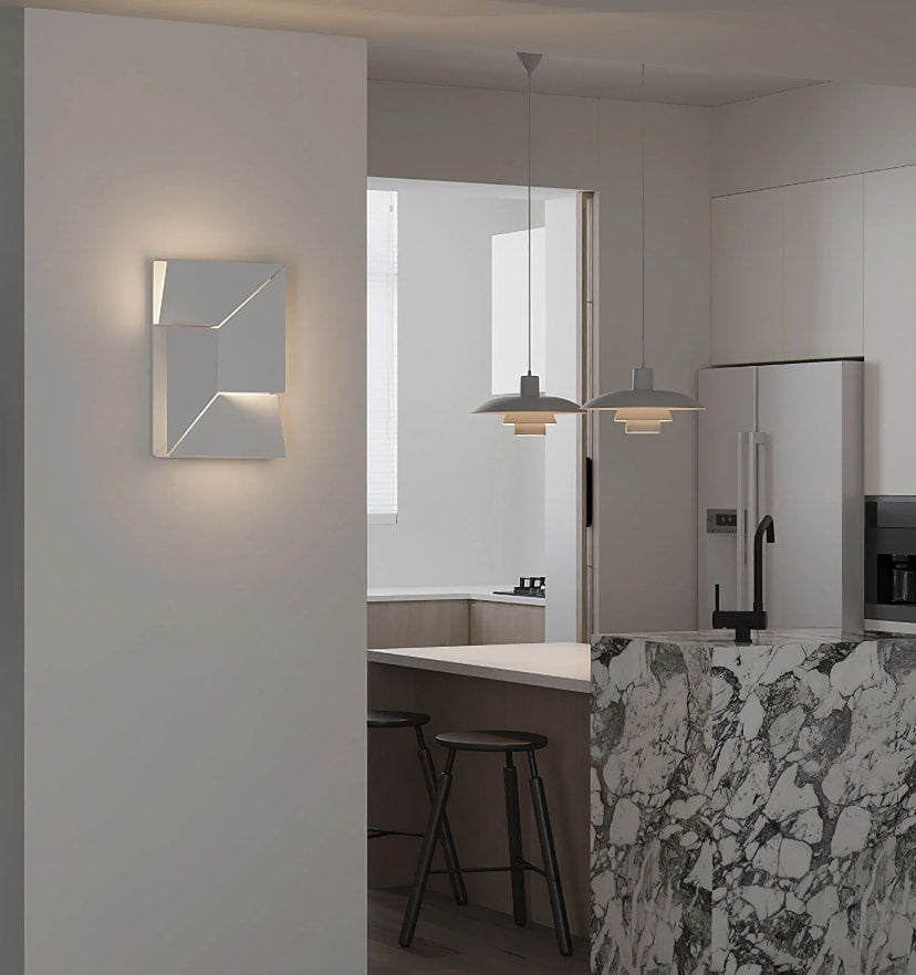 Shadows Wall Lamp - NexioPick