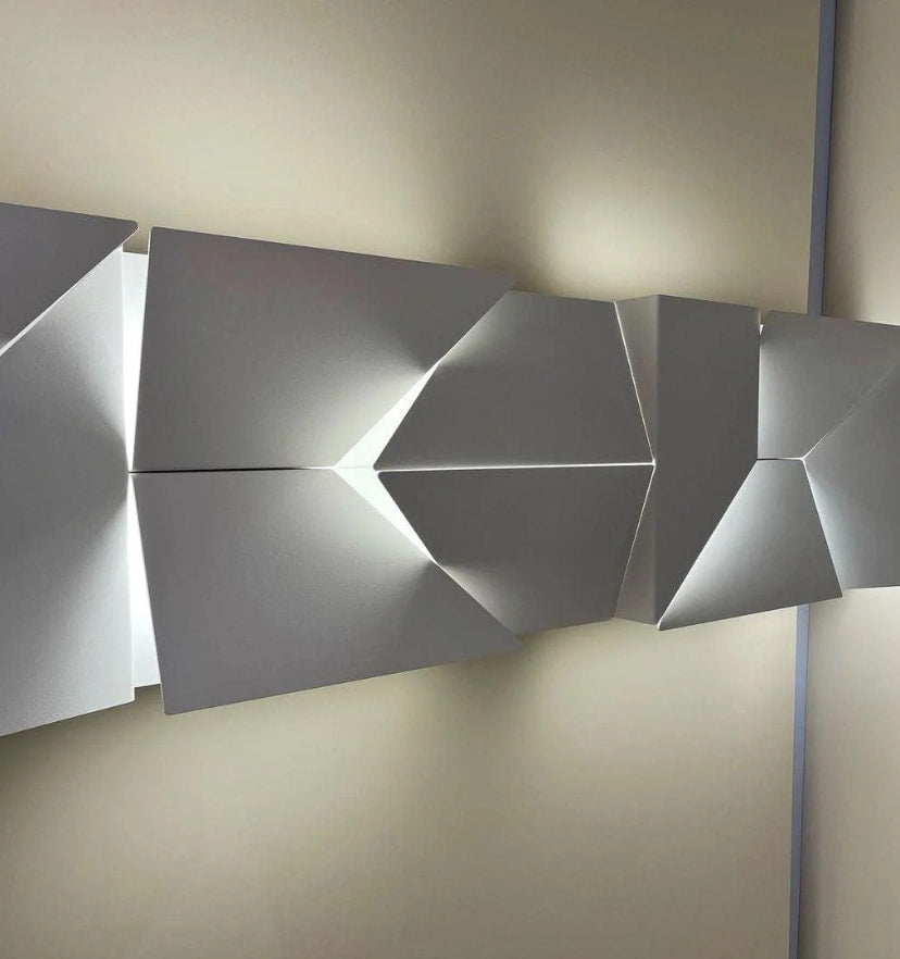 Shadows Wall Lamp - NexioPick