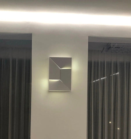 Shadows Wall Lamp - NexioPick