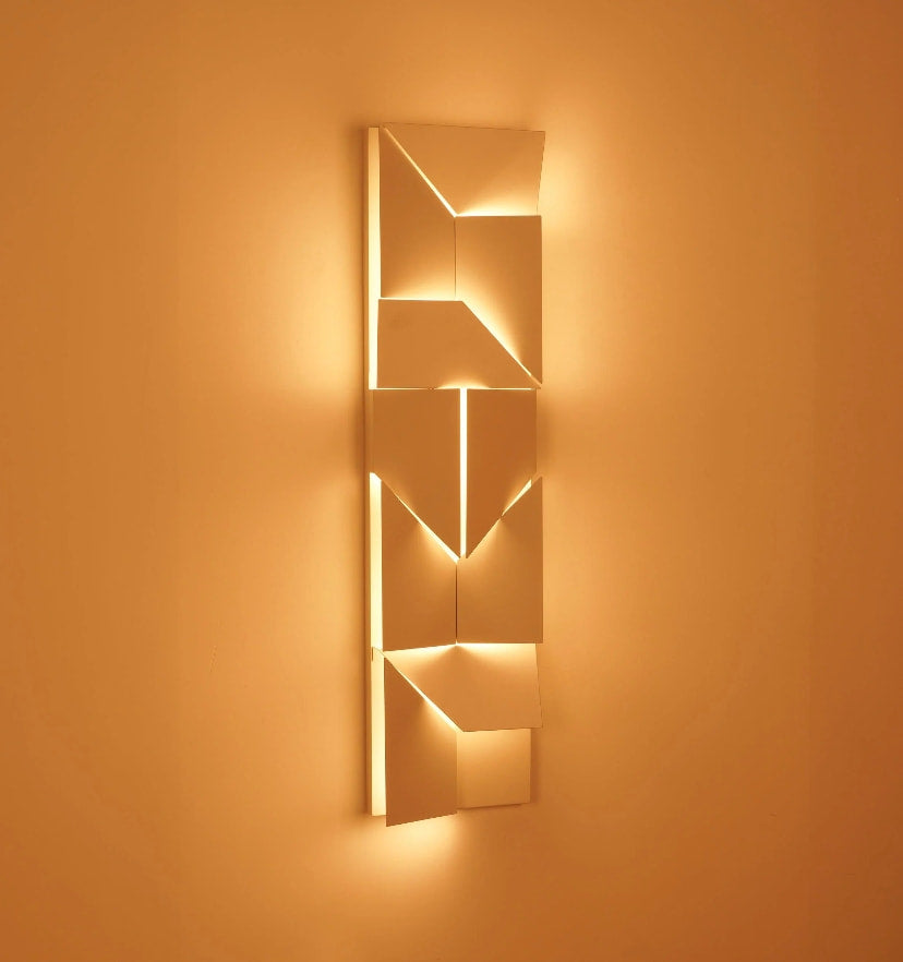 Shadows Wall Lamp - NexioPick