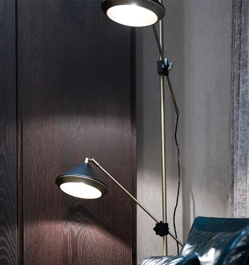 Shear Floor Lamp - NexioPick