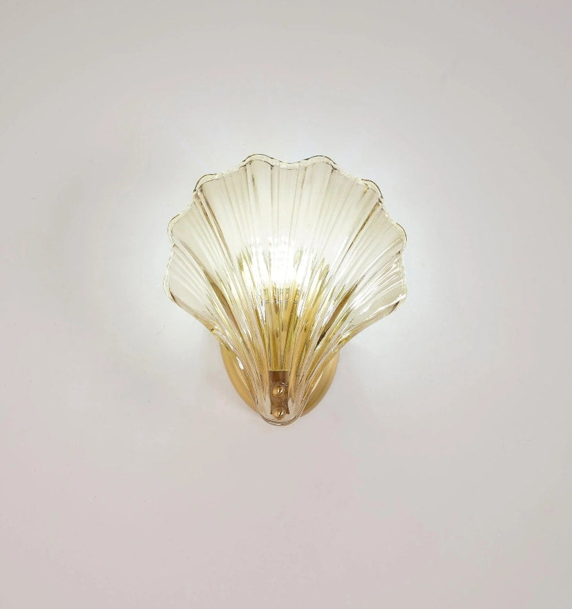 Shell Wall Light - NexioPick